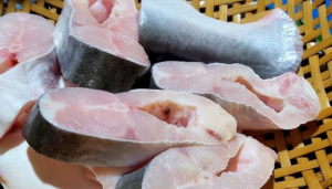Stop Washing Fish With Plain Water — Soak It In This For 15 Minutes To Remove Fishy Smell Instantly